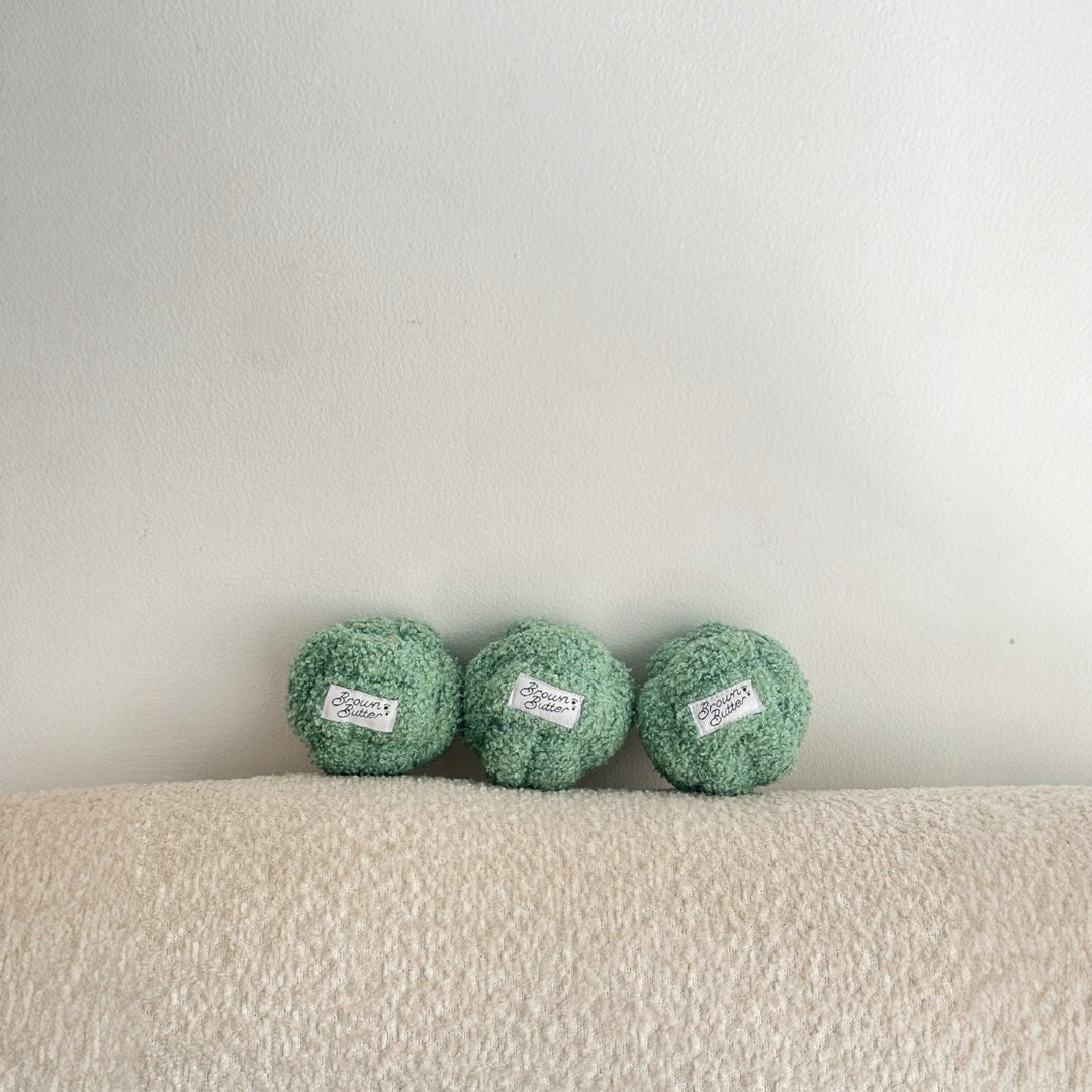 Bouclé Chewy Ball